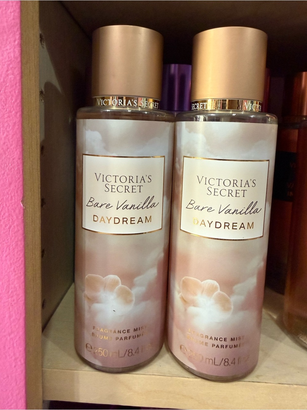 2 Victoria's Secret Bare Vanilla Daydream Mist - Pink & Gold